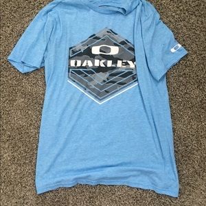 Oakley tee